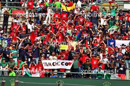Circuit atmosphere - fans in the grandstand. 30.10.2022. Formula 1 World Championship, Rd 20, Mexican Grand Prix, Mexico City, Mexico, Race Day.