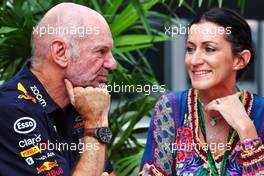 (L to R): Adrian Newey (GBR) Red Bull Racing Chief Technical Officer with his wife Amanda Newey (GBR).  30.10.2022. Formula 1 World Championship, Rd 20, Mexican Grand Prix, Mexico City, Mexico, Race Day.