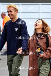 (L to R): Alexander Albon (THA) Williams Racing with his girlfriend Muni Lily He (CHN) Professional Golfer. 27.10.2022. Formula 1 World Championship, Rd 20, Mexican Grand Prix, Mexico City, Mexico, Preparation Day.