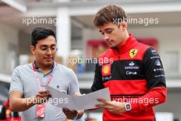 Charles Leclerc (MON) Ferrari signs autographs for the fans. 27.10.2022. Formula 1 World Championship, Rd 20, Mexican Grand Prix, Mexico City, Mexico, Preparation Day.