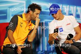(L to R): Daniel Ricciardo (AUS) McLaren and Mick Schumacher (GER) Haas F1 Team in the FIA Press Conference. 06.05.2022. Formula 1 World Championship, Rd 5, Miami Grand Prix, Miami, Florida, USA, Practice Day.