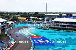 Carlos Sainz Jr (ESP) Ferrari F1-75 spins. 06.05.2022. Formula 1 World Championship, Rd 5, Miami Grand Prix, Miami, Florida, USA, Practice Day.