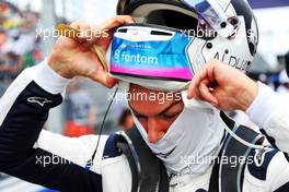 Pierre Gasly (FRA) AlphaTauri on the grid. 08.05.2022. Formula 1 World Championship, Rd 5, Miami Grand Prix, Miami, Florida, USA, Race Day.