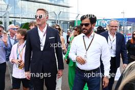 Tom Garfinkel (USA)Vice Chairman, President and Chief Executive Officer of the Miami Dolphins and Hard Rock Stadium with Mohammed Bin Sulayem (UAE) FIA President on the grid. 08.05.2022. Formula 1 World Championship, Rd 5, Miami Grand Prix, Miami, Florida, USA, Race Day.