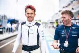 Alexander Albon (THA) Williams Racing on the grid. 08.05.2022. Formula 1 World Championship, Rd 5, Miami Grand Prix, Miami, Florida, USA, Race Day.