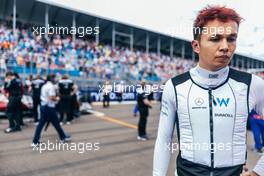Alexander Albon (THA) Williams Racing on the grid. 08.05.2022. Formula 1 World Championship, Rd 5, Miami Grand Prix, Miami, Florida, USA, Race Day.