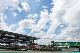 George Russell (GBR) Mercedes AMG F1 W13. 08.05.2022. Formula 1 World Championship, Rd 5, Miami Grand Prix, Miami, Florida, USA, Race Day.