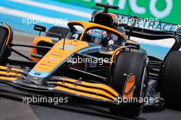Daniel Ricciardo (AUS), McLaren F1 Team  07.05.2022. Formula 1 World Championship, Rd 5, Miami Grand Prix, Miami, Florida, USA, Qualifying Day.