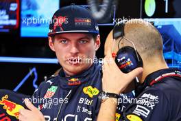 Max Verstappen (NLD) Red Bull Racing with Gianpiero Lambiase (ITA) Red Bull Racing Engineer. 07.05.2022. Formula 1 World Championship, Rd 5, Miami Grand Prix, Miami, Florida, USA, Qualifying Day.