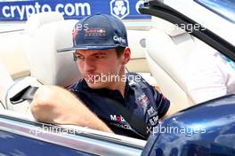 Max Verstappen (NLD) Red Bull Racing on the drivers parade. 08.05.2022. Formula 1 World Championship, Rd 5, Miami Grand Prix, Miami, Florida, USA, Race Day.