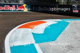 Circuit atmosphere - kerb detail. 05.05.2022. Formula 1 World Championship, Rd 5, Miami Grand Prix, Miami, Florida, USA, Preparation Day.