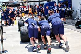 Williams Racing practices a pit stop. 05.05.2022. Formula 1 World Championship, Rd 5, Miami Grand Prix, Miami, Florida, USA, Preparation Day.