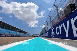 Circuit atmosphere - start / finish straight. 05.05.2022. Formula 1 World Championship, Rd 5, Miami Grand Prix, Miami, Florida, USA, Preparation Day.
