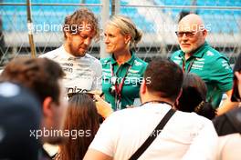 Sebastian Vettel (GER) Aston Martin F1 Team with fans. 05.05.2022. Formula 1 World Championship, Rd 5, Miami Grand Prix, Miami, Florida, USA, Preparation Day.