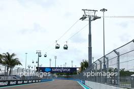 Cable Cars over the circuit. 04.05.2022. Formula 1 World Championship, Rd 5, Miami Grand Prix, Miami, Florida, USA, Preparation Day.