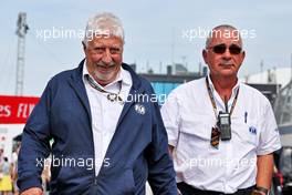 (L to R): Herbie Blash (GBR) FIA Permanent Senior Advisor to the FIA Race Directors with Eduardo Freitas (POR) FIA Race Director. 02.09.2022. Formula 1 World Championship, Rd 14, Dutch Grand Prix, Zandvoort, Netherlands, Practice Day.