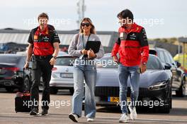 (L to R): Rupert Manwaring (GBR) Ferrari Performance Coach with Isabel Hernaez and her boyfriend Carlos Sainz Jr (ESP) Ferrari.  02.09.2022. Formula 1 World Championship, Rd 14, Dutch Grand Prix, Zandvoort, Netherlands, Practice Day.