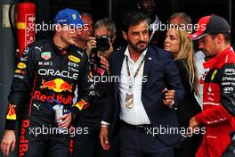 (L to R): Max Verstappen (NLD) Red Bull Racing with Mohammed Bin Sulayem (UAE) FIA President and Charles Leclerc (MON) Ferrari in parc ferme. 04.09.2022. Formula 1 World Championship, Rd 14, Dutch Grand Prix, Zandvoort, Netherlands, Race Day.