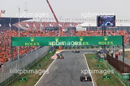 Sergio Perez (MEX) Red Bull Racing RB18. 04.09.2022. Formula 1 World Championship, Rd 14, Dutch Grand Prix, Zandvoort, Netherlands, Race Day.