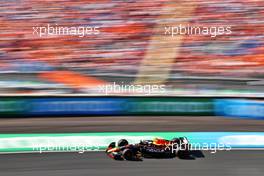 Sergio Perez (MEX) Red Bull Racing RB18. 03.09.2022. Formula 1 World Championship, Rd 14, Dutch Grand Prix, Zandvoort, Netherlands, Qualifying Day.