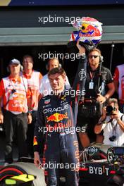 Race winner Max Verstappen (NLD) Red Bull Racing celebrates his pole position in qualifying parc ferme.  03.09.2022. Formula 1 World Championship, Rd 14, Dutch Grand Prix, Zandvoort, Netherlands, Qualifying Day.