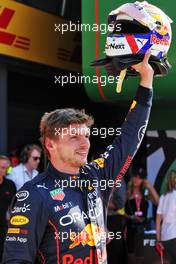 Max Verstappen (NLD) Red Bull Racing celebrates his pole position in qualifying parc ferme. 03.09.2022. Formula 1 World Championship, Rd 14, Dutch Grand Prix, Zandvoort, Netherlands, Qualifying Day.