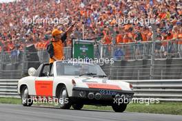 Lando Norris (GBR) McLaren on the drivers parade. 04.09.2022. Formula 1 World Championship, Rd 14, Dutch Grand Prix, Zandvoort, Netherlands, Race Day.