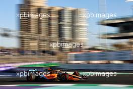 Daniel Ricciardo (AUS) McLaren MCL36. 25.03.2022 Formula 1 World Championship, Rd 2, Saudi Arabian Grand Prix, Jeddah, Saudi Arabia, Practice Day.