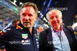 (L to R): Christian Horner (GBR) Red Bull Racing Team Principal and David Richards (GBR) CEO Prodrive on the grid. 27.03.2022. Formula 1 World Championship, Rd 2, Saudi Arabian Grand Prix, Jeddah, Saudi Arabia, Race Day.