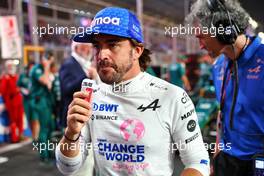 Fernando Alonso (ESP) Alpine F1 Team A522 on the grid. 27.03.2022. Formula 1 World Championship, Rd 2, Saudi Arabian Grand Prix, Jeddah, Saudi Arabia, Race Day.