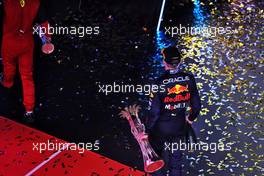 Race winner Max Verstappen (NLD) Red Bull Racing on the podium. 27.03.2022. Formula 1 World Championship, Rd 2, Saudi Arabian Grand Prix, Jeddah, Saudi Arabia, Race Day.