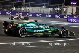 Lance Stroll (CDN) Aston Martin F1 Team AMR22 and Alexander Albon (THA) Williams Racing FW44 collide. 27.03.2022. Formula 1 World Championship, Rd 2, Saudi Arabian Grand Prix, Jeddah, Saudi Arabia, Race Day.