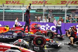 Sergio Perez (MEX) Red Bull Racing RB18 celebrates his pole position in qualifying parc ferme. 26.03.2022. Formula 1 World Championship, Rd 2, Saudi Arabian Grand Prix, Jeddah, Saudi Arabia, Qualifying Day.