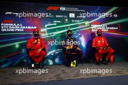 (L to R): Charles Leclerc (MON) Ferrari; Sergio Perez (MEX) Red Bull Racing; and Carlos Sainz Jr (ESP) Ferrari, in the post qualifying FIA Press Conference. 26.03.2022. Formula 1 World Championship, Rd 2, Saudi Arabian Grand Prix, Jeddah, Saudi Arabia, Qualifying Day.