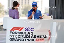 (L to R): Laura Winter (GBR) F1 Presenter with Fernando Alonso (ESP) Alpine F1 Team. 26.03.2022. Formula 1 World Championship, Rd 2, Saudi Arabian Grand Prix, Jeddah, Saudi Arabia, Qualifying Day.