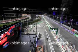 Circuit atmosphere - pit lane. 24.03.2022. Formula 1 World Championship, Rd 2, Saudi Arabian Grand Prix, Jeddah, Saudi Arabia, Preparation Day.