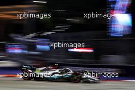 Lewis Hamilton (GBR) Mercedes AMG F1 W13. 30.09.2022. Formula 1 World Championship, Rd 17, Singapore Grand Prix, Marina Bay Street Circuit, Singapore, Practice Day.