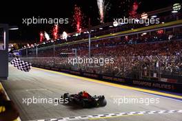 1st place Sergio Perez (MEX) Red Bull Racing RB18.  02.10.2022. Formula 1 World Championship, Rd 17, Singapore Grand Prix, Marina Bay Street Circuit, Singapore, Race Day.