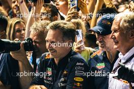 Christian Horner (GBR) Red Bull Racing Team Principal; Adrian Newey (GBR) Red Bull Racing Chief Technical Officer and Dr Helmut Marko (AUT) Red Bull Motorsport Consultant in parc ferme. 02.10.2022. Formula 1 World Championship, Rd 17, Singapore Grand Prix, Marina Bay Street Circuit, Singapore, Race Day.