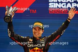 1st place Sergio Perez (MEX) Red Bull Racing RB18. 02.10.2022. Formula 1 World Championship, Rd 17, Singapore Grand Prix, Marina Bay Street Circuit, Singapore, Race Day.