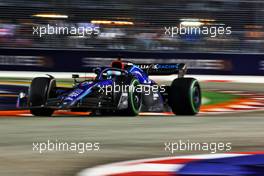 Alexander Albon (THA) Williams Racing FW44. 02.10.2022. Formula 1 World Championship, Rd 17, Singapore Grand Prix, Marina Bay Street Circuit, Singapore, Race Day.