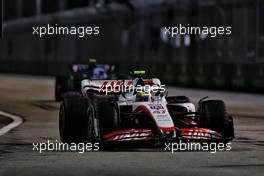 Mick Schumacher (GER) Haas VF-22. 02.10.2022. Formula 1 World Championship, Rd 17, Singapore Grand Prix, Marina Bay Street Circuit, Singapore, Race Day.