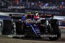 Nicholas Latifi (CDN) Williams Racing FW44. 02.10.2022. Formula 1 World Championship, Rd 17, Singapore Grand Prix, Marina Bay Street Circuit, Singapore, Race Day.
