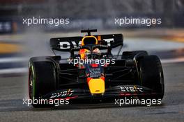 Max Verstappen (NLD) Red Bull Racing RB18. 01.10.2022. Formula 1 World Championship, Rd 17, Singapore Grand Prix, Marina Bay Street Circuit, Singapore, Qualifying Day.