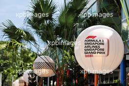 Paddock atmosphere. 01.10.2022. Formula 1 World Championship, Rd 17, Singapore Grand Prix, Marina Bay Street Circuit, Singapore, Qualifying Day.