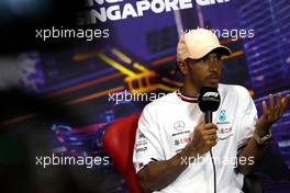 Lewis Hamilton (GBR) Mercedes AMG F1 in the post qualifying FIA Press Conference. 01.10.2022. Formula 1 World Championship, Rd 17, Singapore Grand Prix, Marina Bay Street Circuit, Singapore, Qualifying Day.