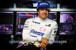 Fernando Alonso (ESP), Alpine F1 Team  01.10.2022. Formula 1 World Championship, Rd 17, Singapore Grand Prix, Marina Bay Street Circuit, Singapore, Qualifying Day.