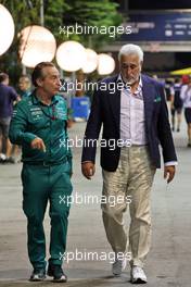 Lawrence Stroll (CDN) Aston Martin F1 Team Investor (Right). 01.10.2022. Formula 1 World Championship, Rd 17, Singapore Grand Prix, Marina Bay Street Circuit, Singapore, Qualifying Day.