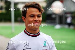 Nyck de Vries (NLD) Mercedes AMG F1 Test and Reserve Driver. 29.09.2022. Formula 1 World Championship, Rd 17, Singapore Grand Prix, Marina Bay Street Circuit, Singapore, Preparation Day.