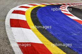 Circuit atmosphere - kerb detail. 29.09.2022. Formula 1 World Championship, Rd 17, Singapore Grand Prix, Marina Bay Street Circuit, Singapore, Preparation Day.